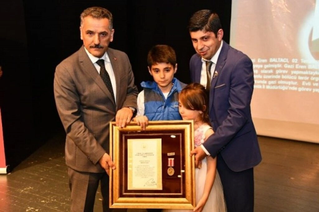 Devlet Övünç Madalyası Ve Beratı Samsunlu Şehit Aileleri Ve Gazilere Tevdi edildi