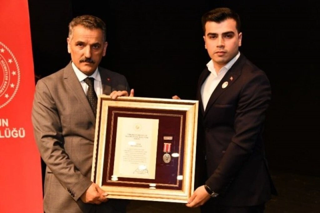 Devlet Övünç Madalyası Ve Beratı Samsunlu Şehit Aileleri Ve Gazilere Tevdi edildi