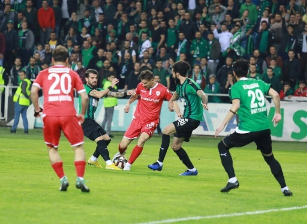 Sakaryaspor Samsunspor maç fotoğrafları