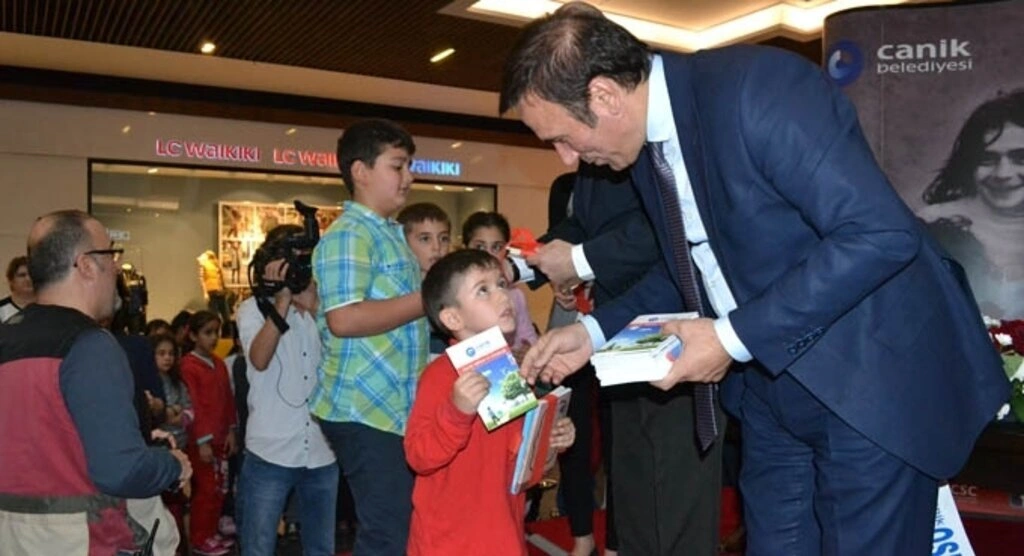 2015 Yılında 2015 Mutlu Çocuk Projesi