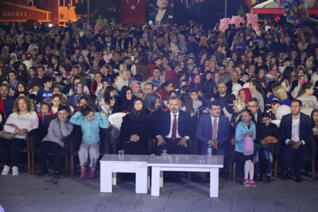 SELE SEPET TOP KANDİL COŞKUYLA KUTLANDI