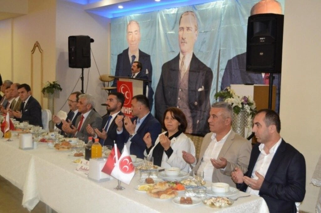 MHP Samsun İl Başkanlığı İftar Programı Fotoğrafları
