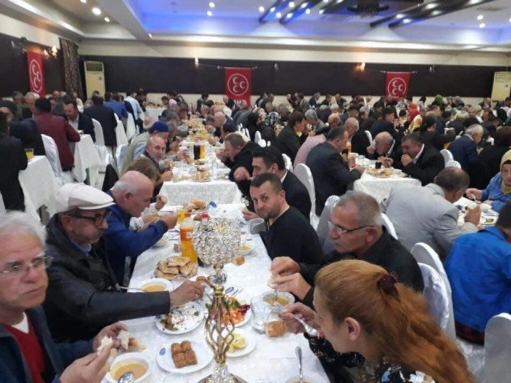 MHP Samsun İl Başkanlığı İftar Programı Fotoğrafları