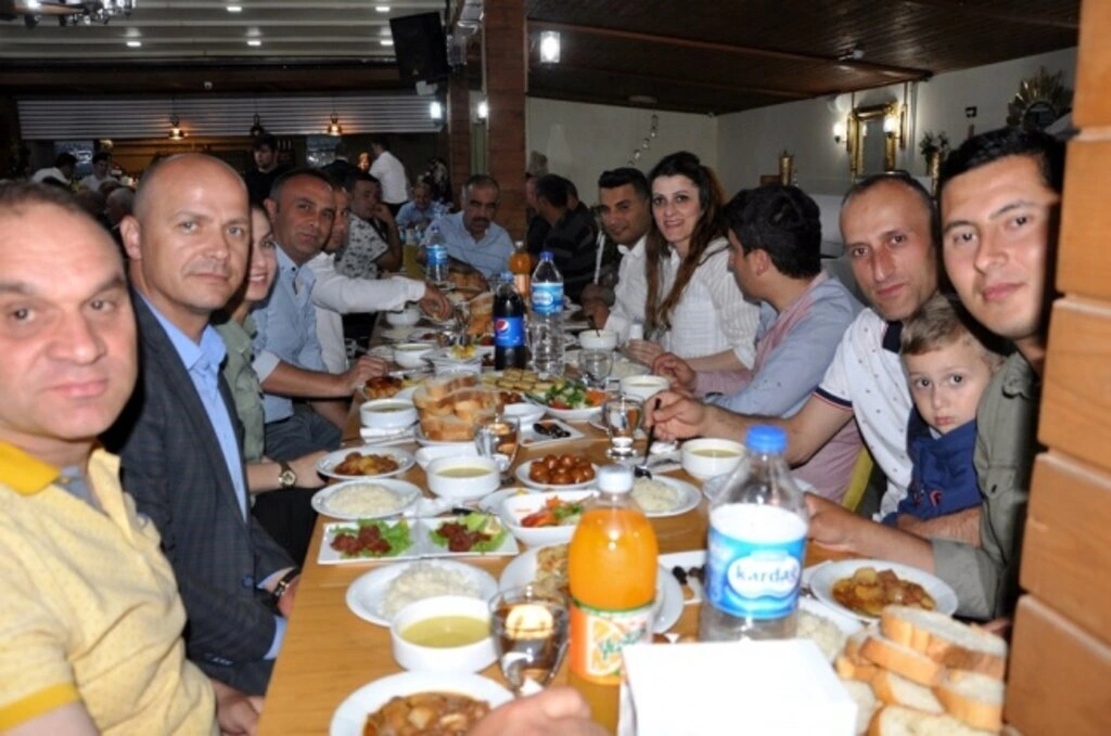 Terme belediye personeli iftarda buluştu