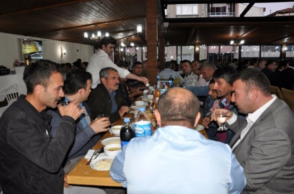 Terme belediye personeli iftarda buluştu