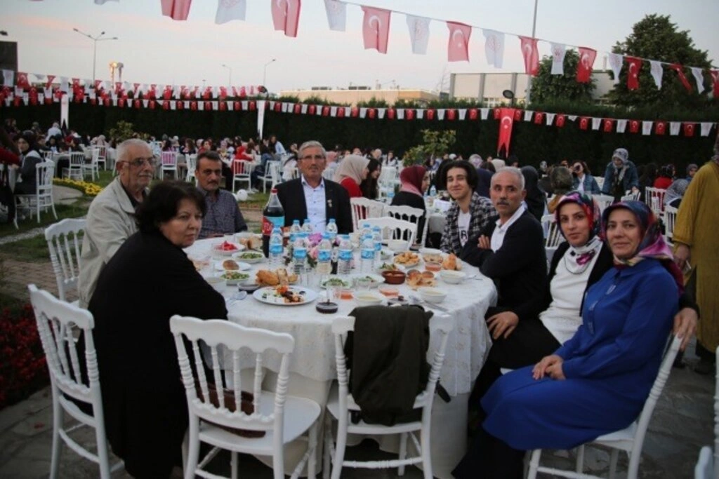 Kredi Yurtlar Kurumu Genel Müdürlüğü İftar Saati