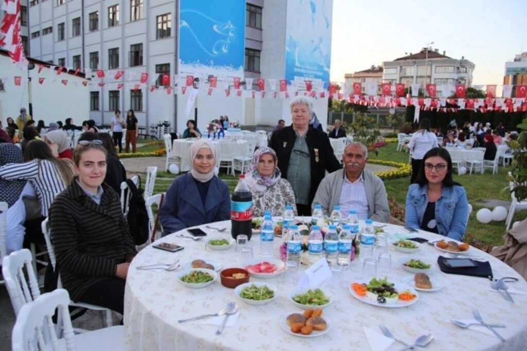 Kredi Yurtlar Kurumu Genel Müdürlüğü İftar Saati