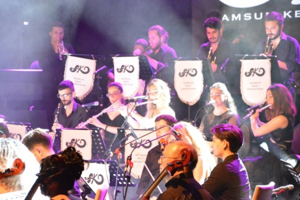 Samsun Kent Orkestrası'ndan muhteşem konser