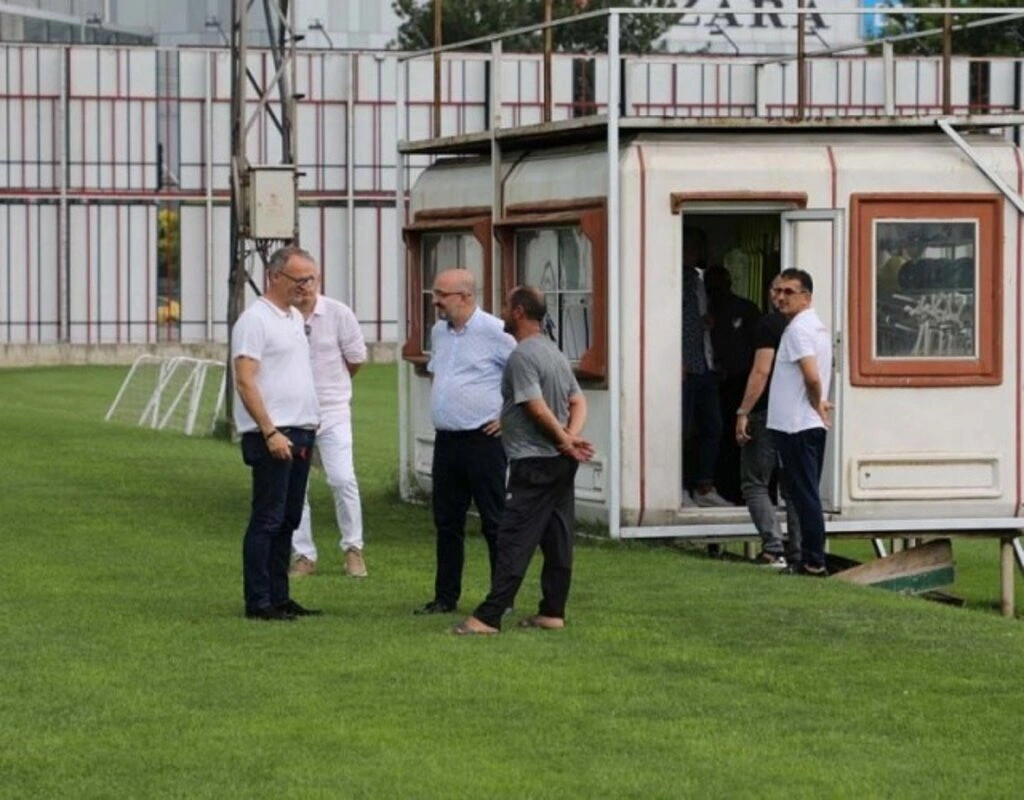 İrfan Buz Samsunspor tesislerini gezdi