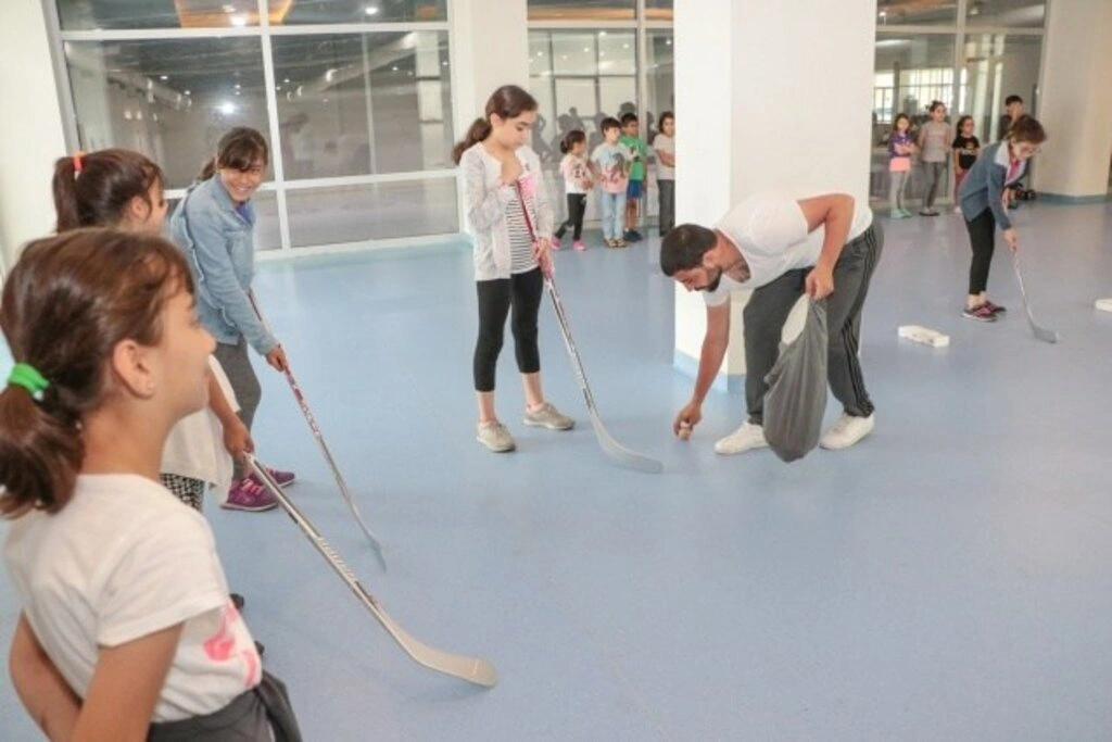 SAMSUN'DA BUZ HOKEYİ BRANŞININ ALT YAPI TEMELİ ATILDI