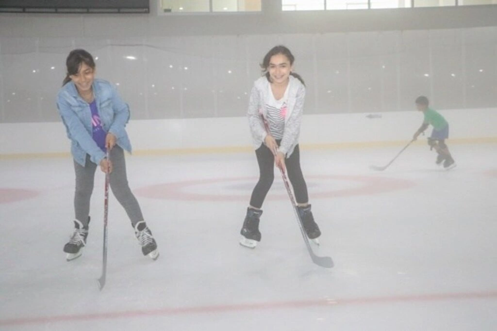 SAMSUN'DA BUZ HOKEYİ BRANŞININ ALT YAPI TEMELİ ATILDI