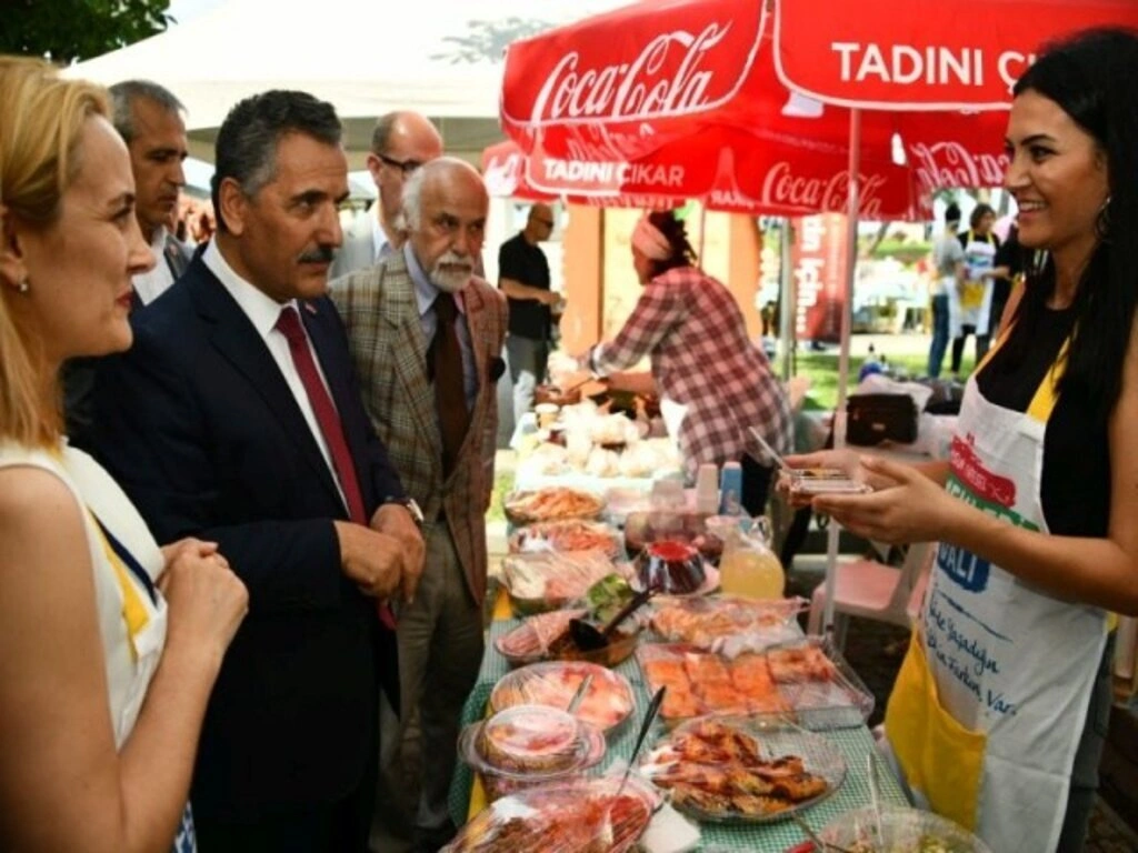 Yöresel Ot Yemekleri Festivali Samsun'da düzenlendi