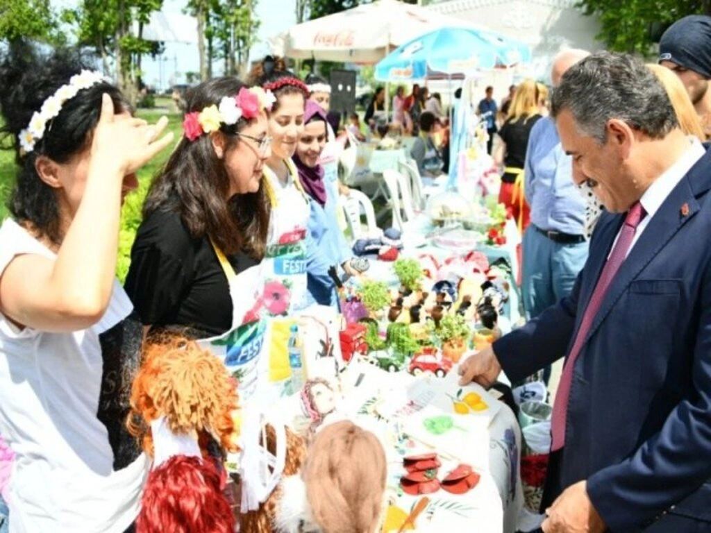 Yöresel Ot Yemekleri Festivali Samsun'da düzenlendi