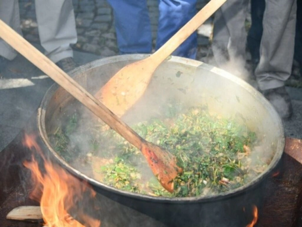 Yöresel Ot Yemekleri Festivali Samsun'da düzenlendi