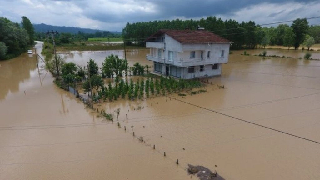 Samsun'da sel ve heyelan