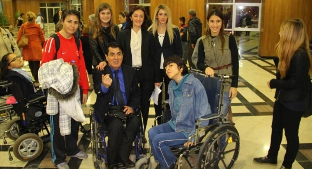 AK Parti'den Engelliler Günü programı