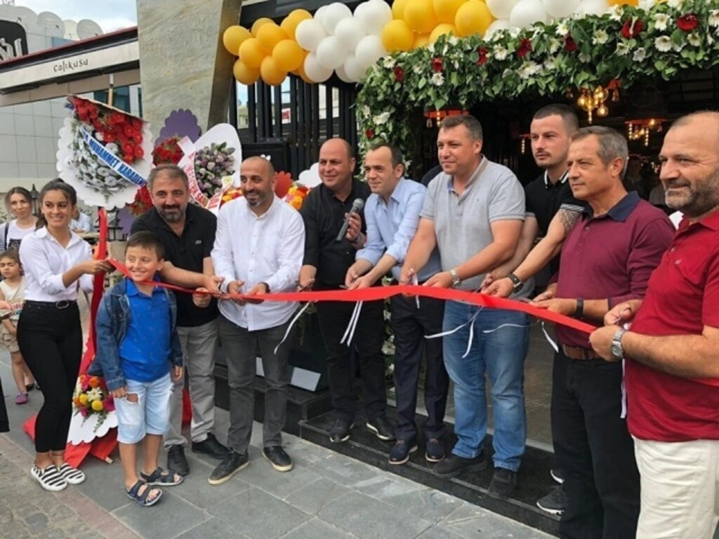 Kuqla Cafe Restorant hizmete girdi