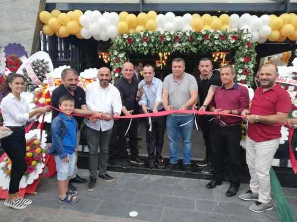 Kuqla Cafe Restorant hizmete girdi