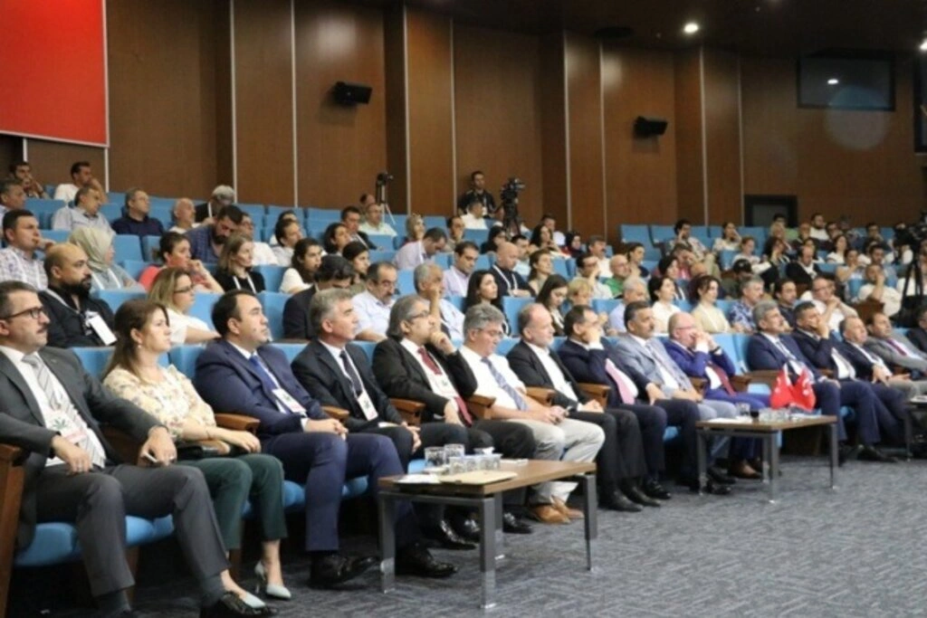 Türkiye Kenevir Sektörü Birinci Buluşması Samsun'da gerçekleştirildi