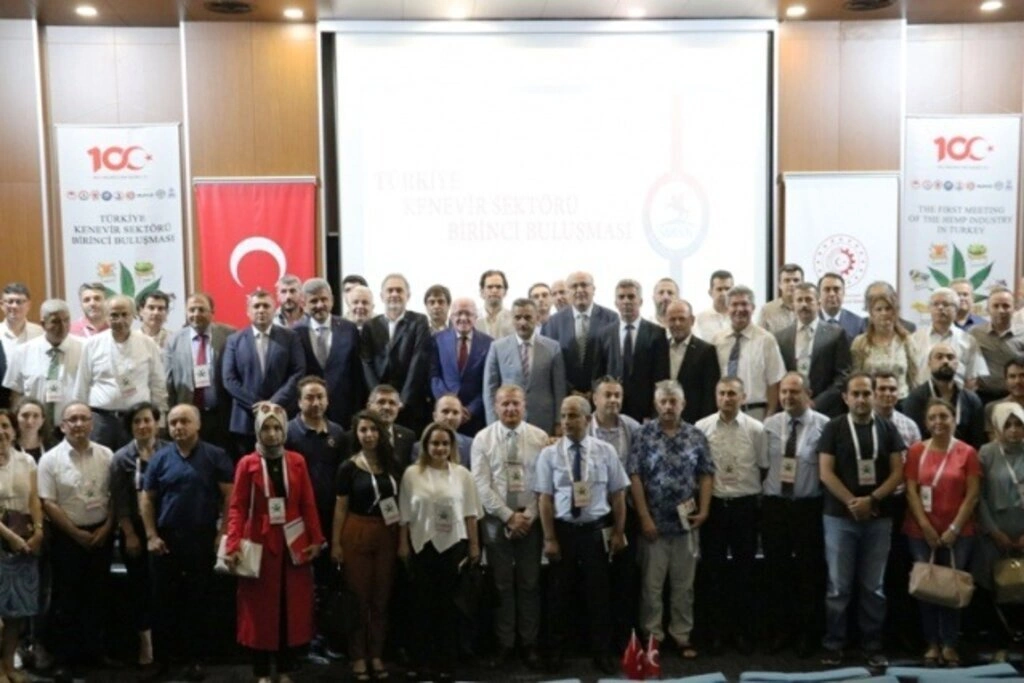 Türkiye Kenevir Sektörü Birinci Buluşması Samsun'da gerçekleştirildi