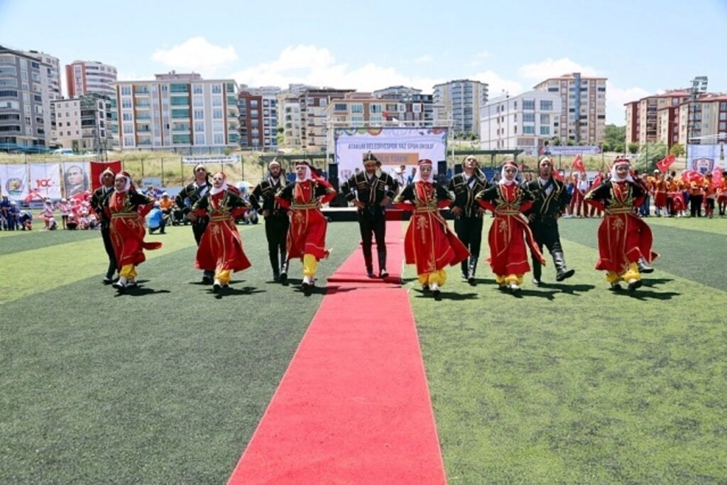 Atakum Belediyespor'da görkemli açılış