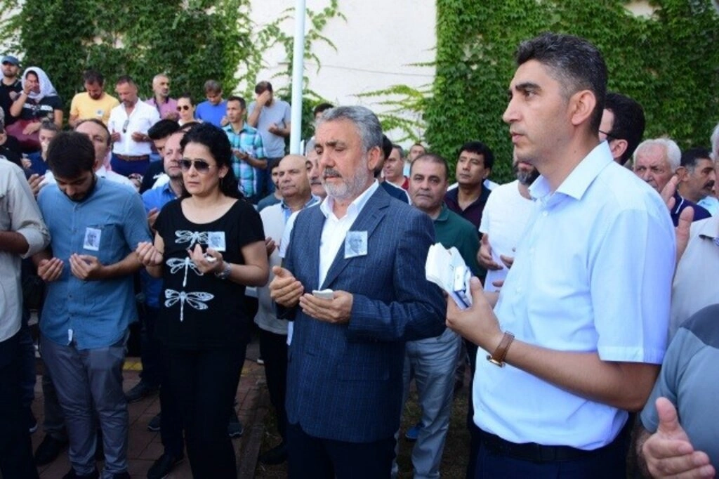 Merhum Dekan Taşmektepligil Gözyaşlarıyla Memleketine Uğurlandı