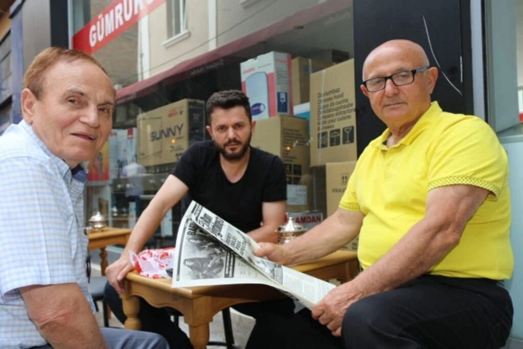 100. yıl gazetesine Bafralılardan yoğun ilgi