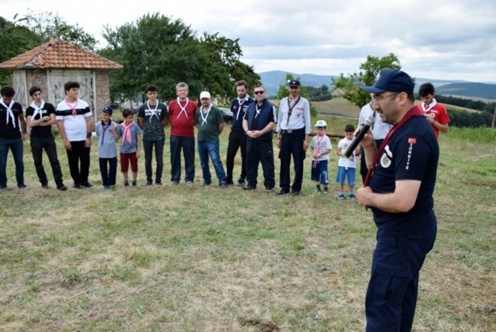 Samsun Yıldız Gençlik'ten Baba Oğul İzci Kampı