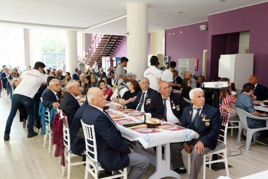 Kıbrıs Gazileri'ne Berat ve Madalyaları Tevcih edildi