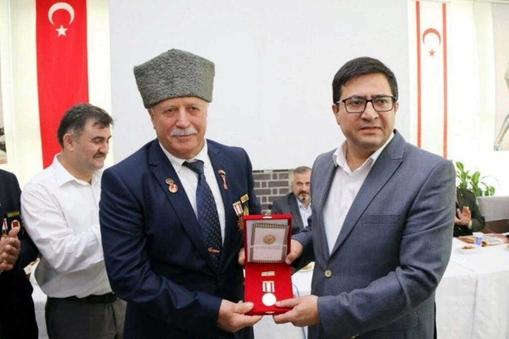 Kıbrıs Gazileri'ne Berat ve Madalyaları Tevcih edildi