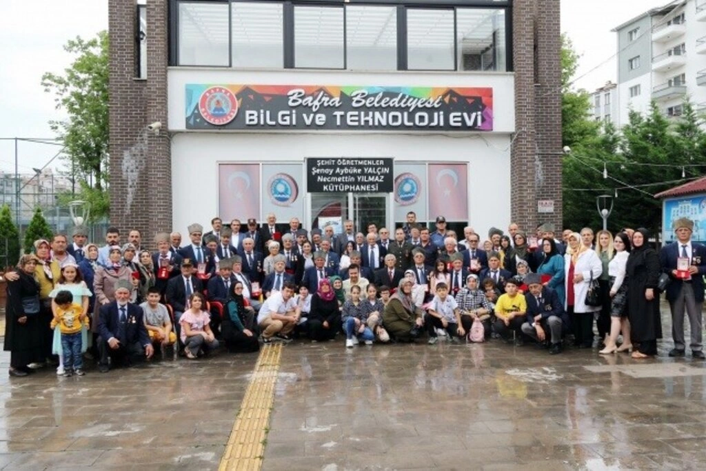 Kıbrıs Gazileri'ne Berat ve Madalyaları Tevcih edildi