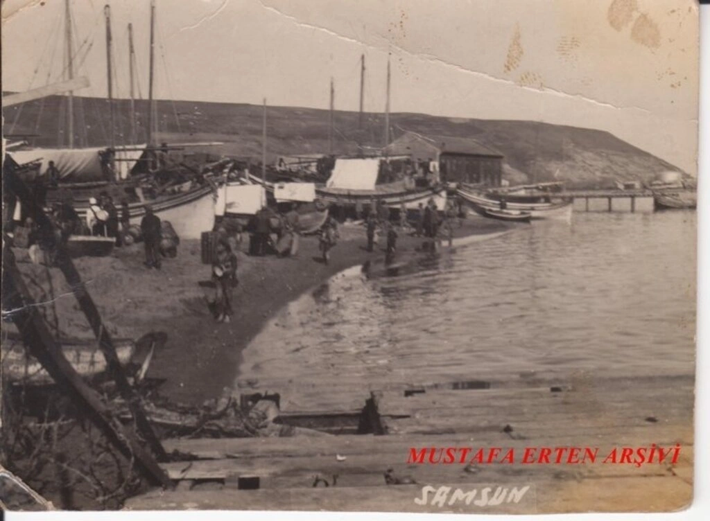 Samsun'un tarihi eski fotoğrafları - Birçok tarihi belge ve arşivlerden derlediğimiz, Samsun Limanı, Samsun Dolgu Sahası, Samsun Fuarı ve bugünlerde yıkımı