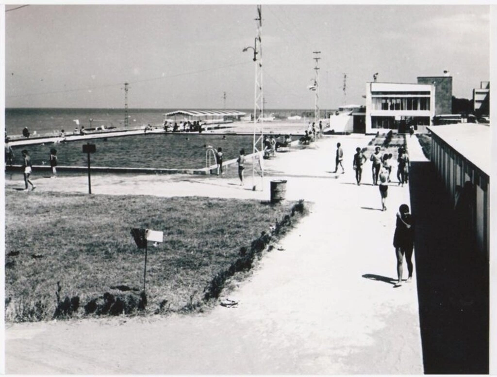 Samsun'un tarihi eski fotoğrafları - Birçok tarihi belge ve arşivlerden derlediğimiz, Samsun Limanı, Samsun Dolgu Sahası, Samsun Fuarı ve bugünlerde yıkımı