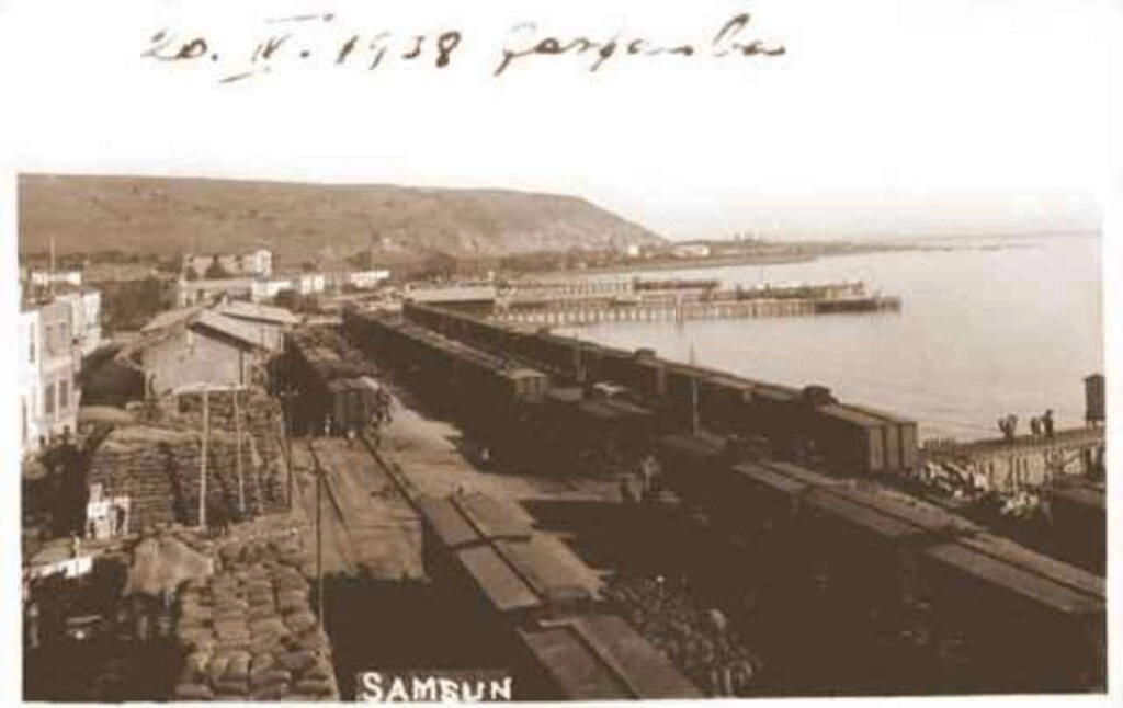 Samsun'un tarihi eski fotoğrafları - Birçok tarihi belge ve arşivlerden derlediğimiz, Samsun Limanı, Samsun Dolgu Sahası, Samsun Fuarı ve bugünlerde yıkımı