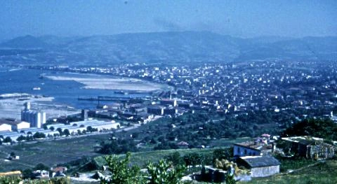 Samsun'un tarihi eski fotoğrafları - Birçok tarihi belge ve arşivlerden derlediğimiz, Samsun Limanı, Samsun Dolgu Sahası, Samsun Fuarı ve bugünlerde yıkımı