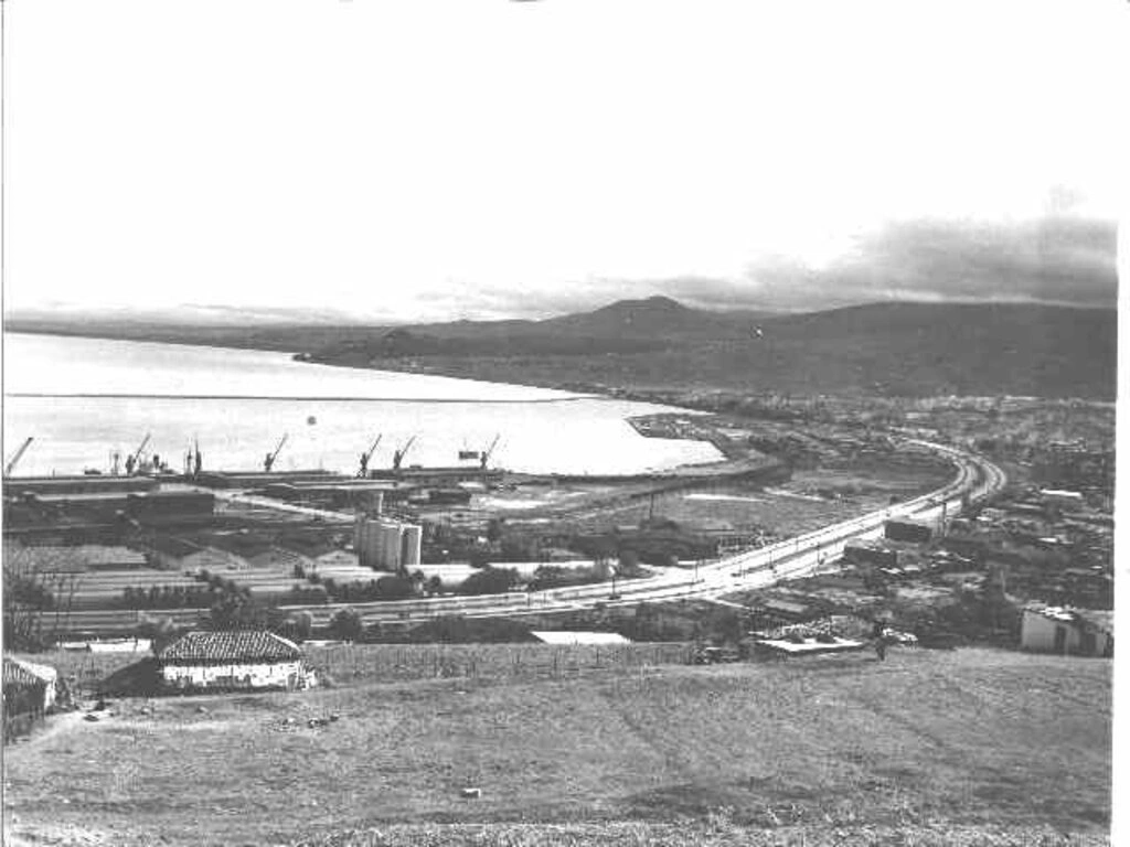 Samsun'un tarihi eski fotoğrafları - Birçok tarihi belge ve arşivlerden derlediğimiz, Samsun Limanı, Samsun Dolgu Sahası, Samsun Fuarı ve bugünlerde yıkımı