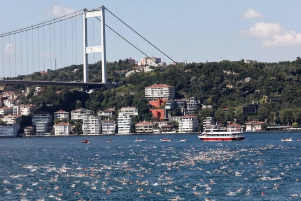 Boğaziçi Kıtalararası Yüzme Yarışı’nda Şampiyonlar Belli Oldu