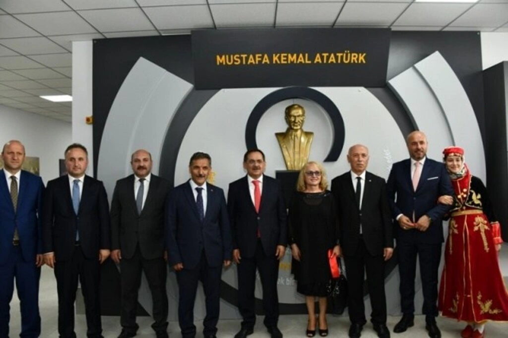 Dursun Korkmaz İlkokulu ve Ortaokulu Tekkeköy'de açıldı