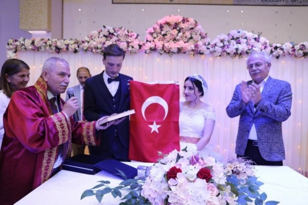 Başkan Demirtaş'tan Hilal ve Rahmi'ye sürpriz