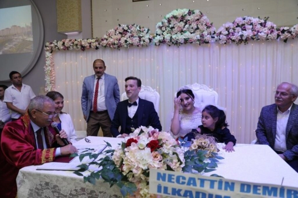 Başkan Demirtaş'tan Hilal ve Rahmi'ye sürpriz