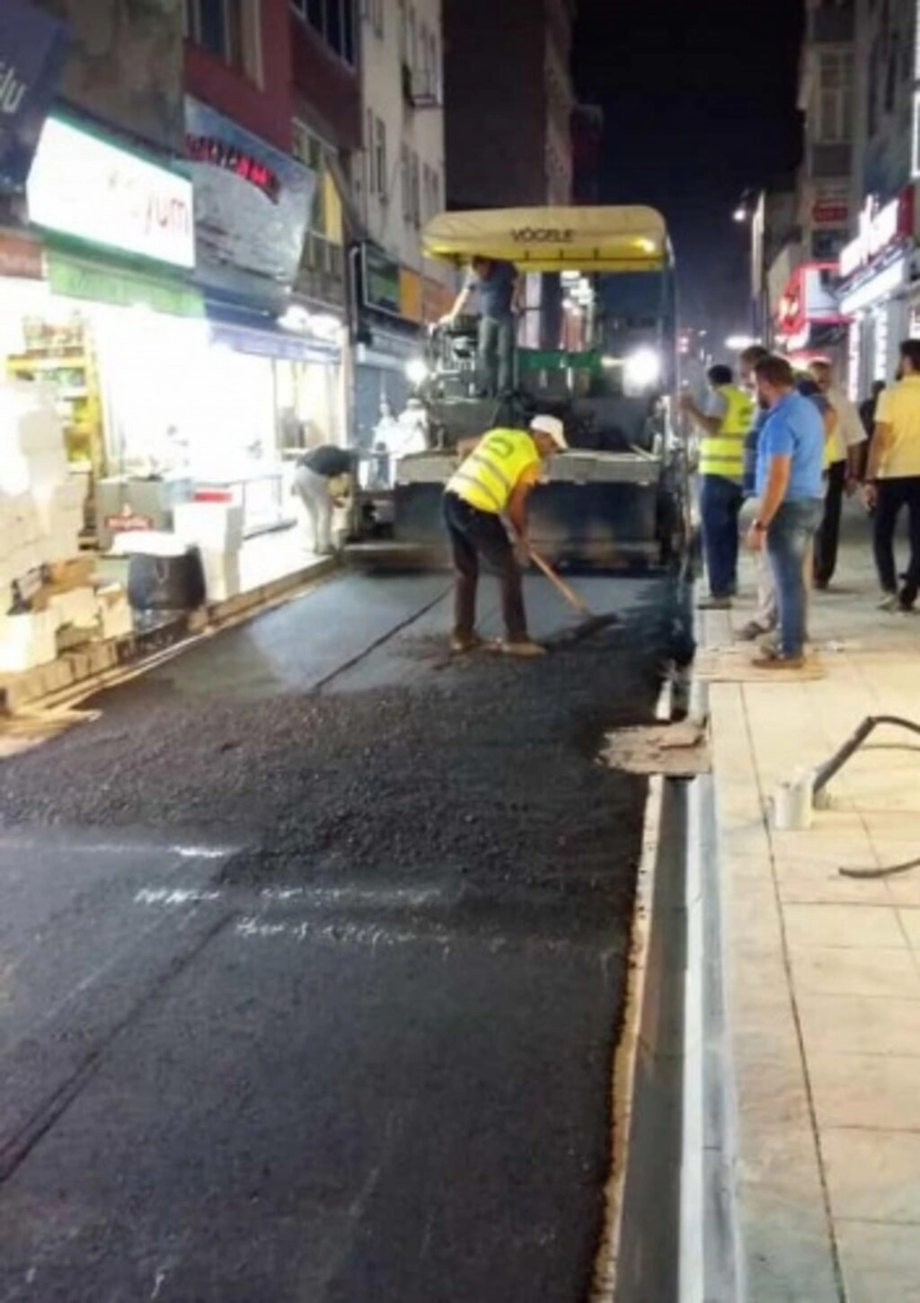 İlkadım'da sokak ve caddeler modern görünüm kazanıyor
