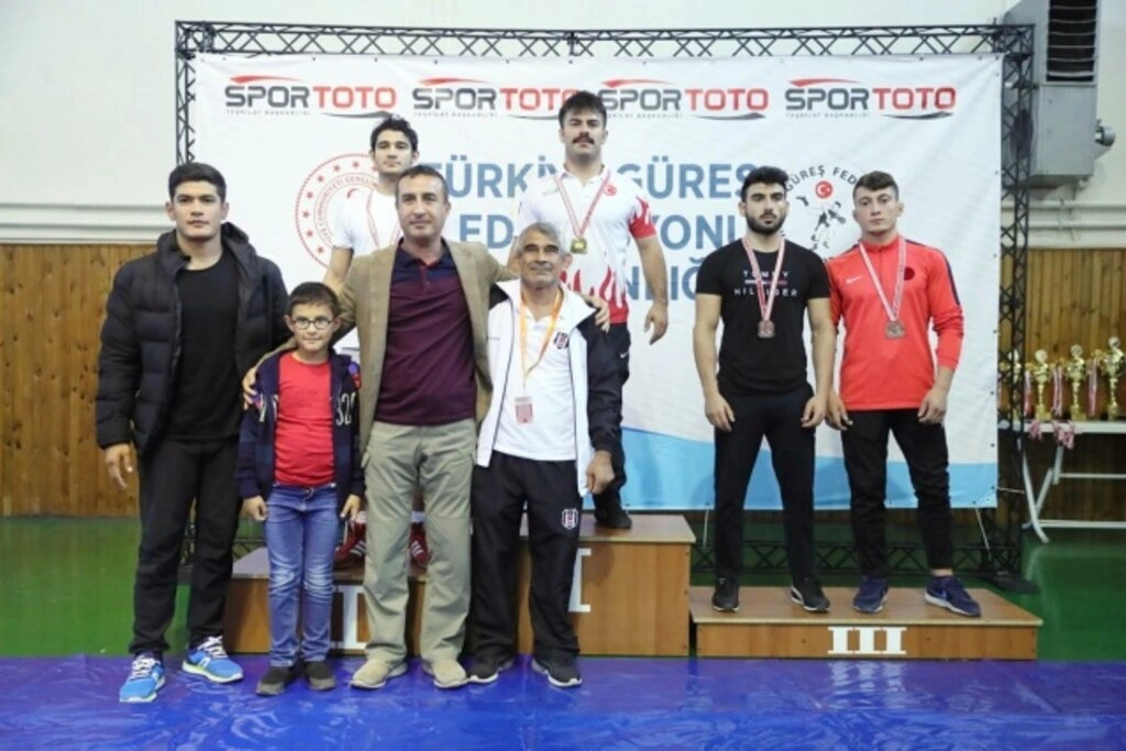 Samsun Yakakent Belediye Spor Kulübü'nden büyük başarı