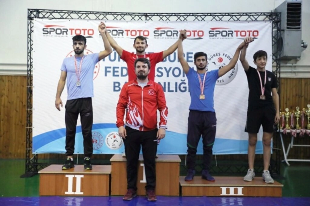 Samsun Yakakent Belediye Spor Kulübü'nden büyük başarı