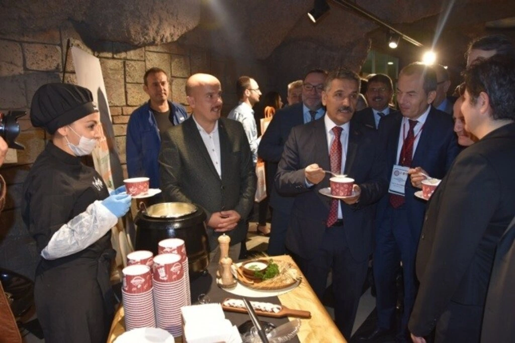 11. Yemeklik Mantar Kongresi Samsun'da Başladı