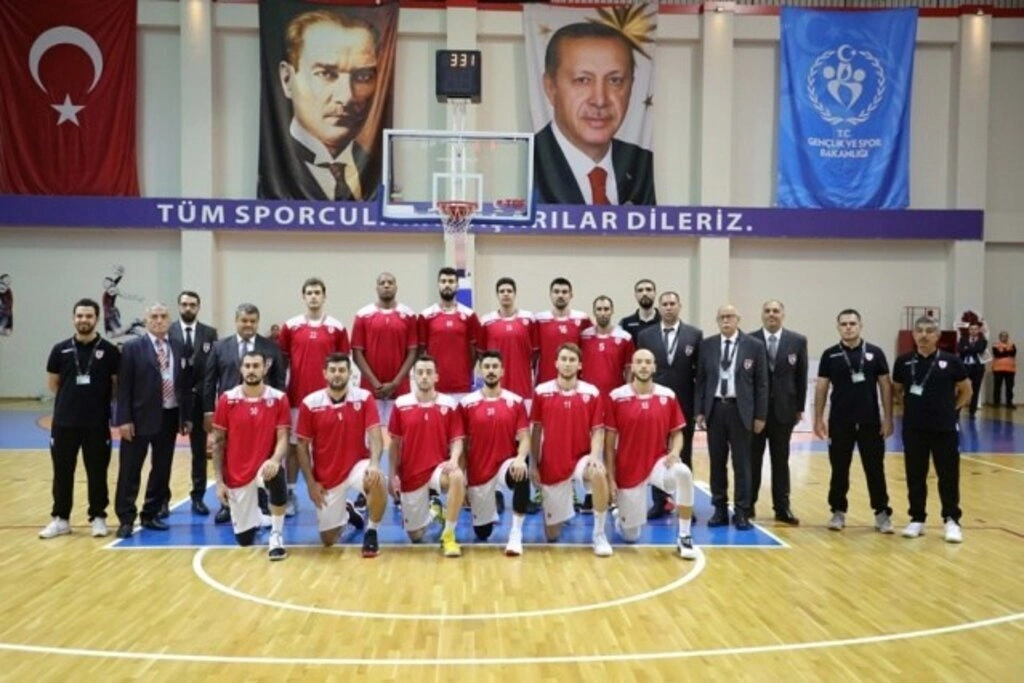 Samsunspor Basketbol ilk maçında sahadan mağlup aydıldı