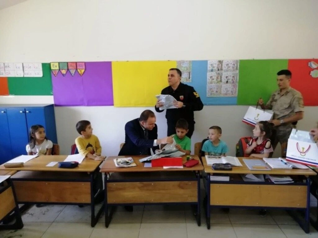 SALIPAZARI PROTOKOLÜN'DEN DÜNYA KIZ ÇOCUKLARI GÜNÜ ZİYARETİ