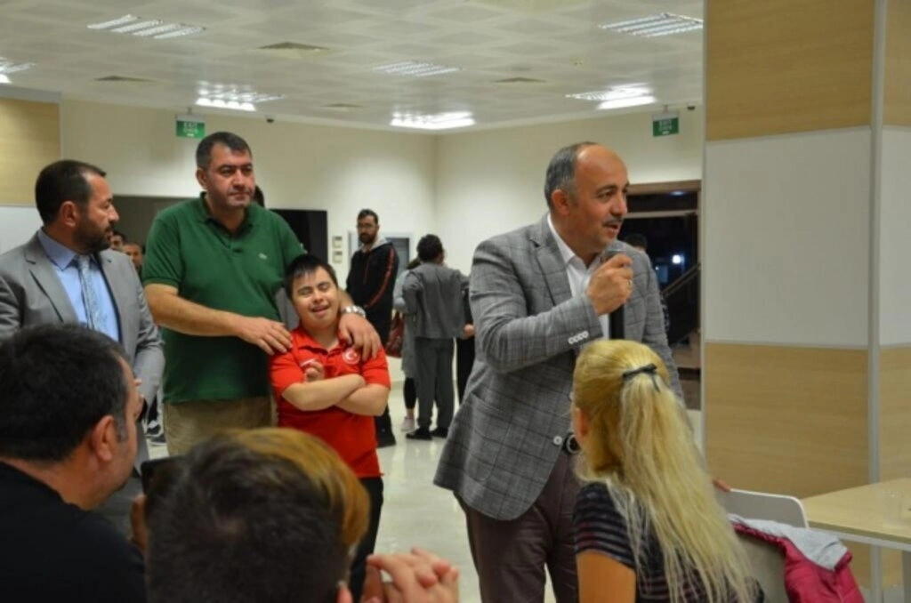 ÖZEL SPORCULAR BİRLEŞTİRİLMİŞ 2. BÖLGE FUTBOL ŞAMPİYONASI SAMSUN'DA BAŞLADI
