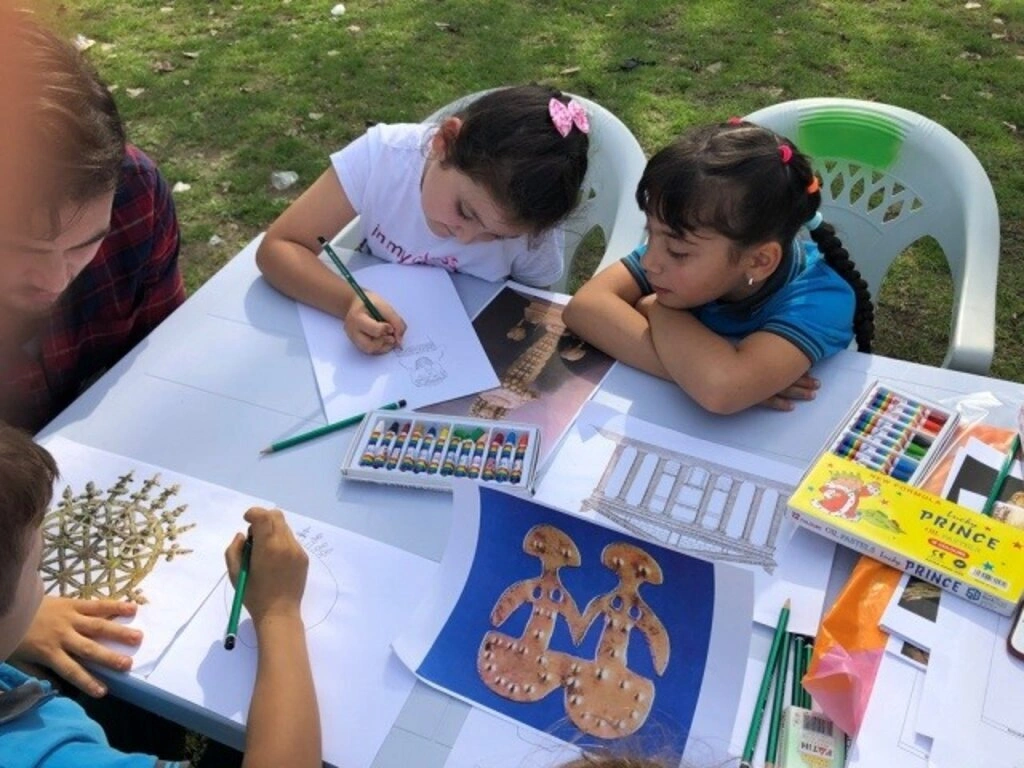OMÜ Arkeoloji Bölümü TÜBİTAK Bilim Şenliği’nde Çocukları Eğitim