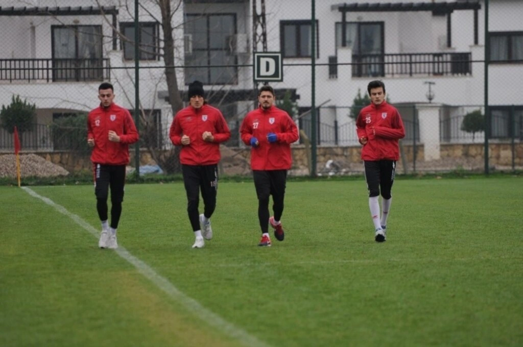 Samsunspor Antalya kampı devam ediyor