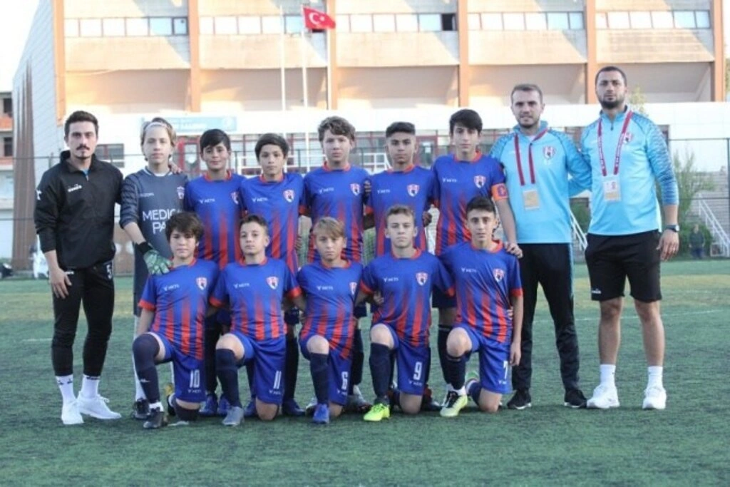 ATAKUM GRUP MAÇLARINI NAMAĞLUP LİDER TAMAMLADI